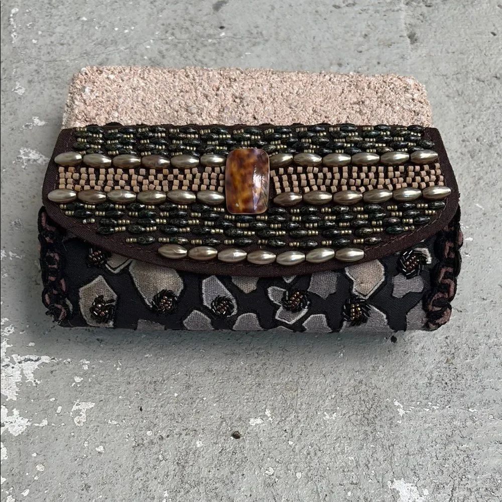 Mary Frances beaded Clutch